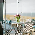 De Zeeparel By Interhome