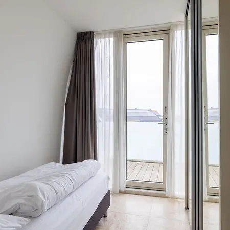 Apartment De Zeeparel