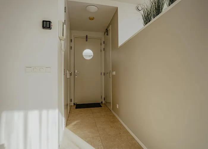 Apartman De Zeeparel By Interhome *