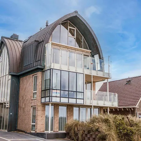 Апартаменты De Zeeparel By Interhome